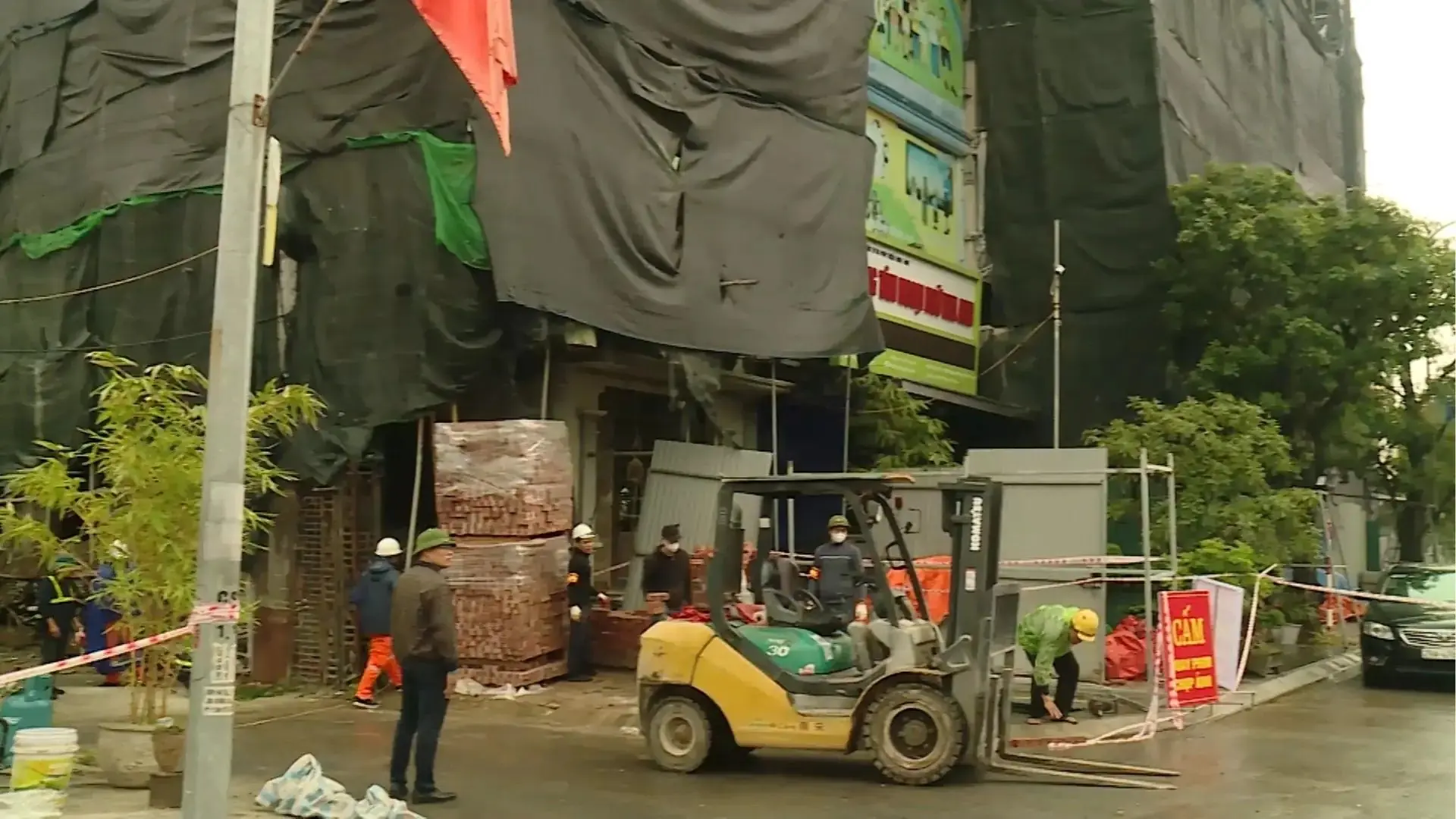 Tăng cường xử lý vi phạm đất đai, trật tự xây dựng | Hộp thư truyền hình | 15/11/2025 Tăng cường xử lý vi phạm đất đai, trật tự xây dựng | Hộp thư truyền hình | 15/11/2025